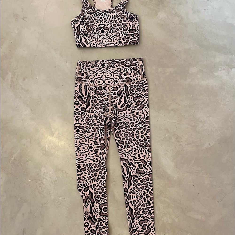 RVCA workout set